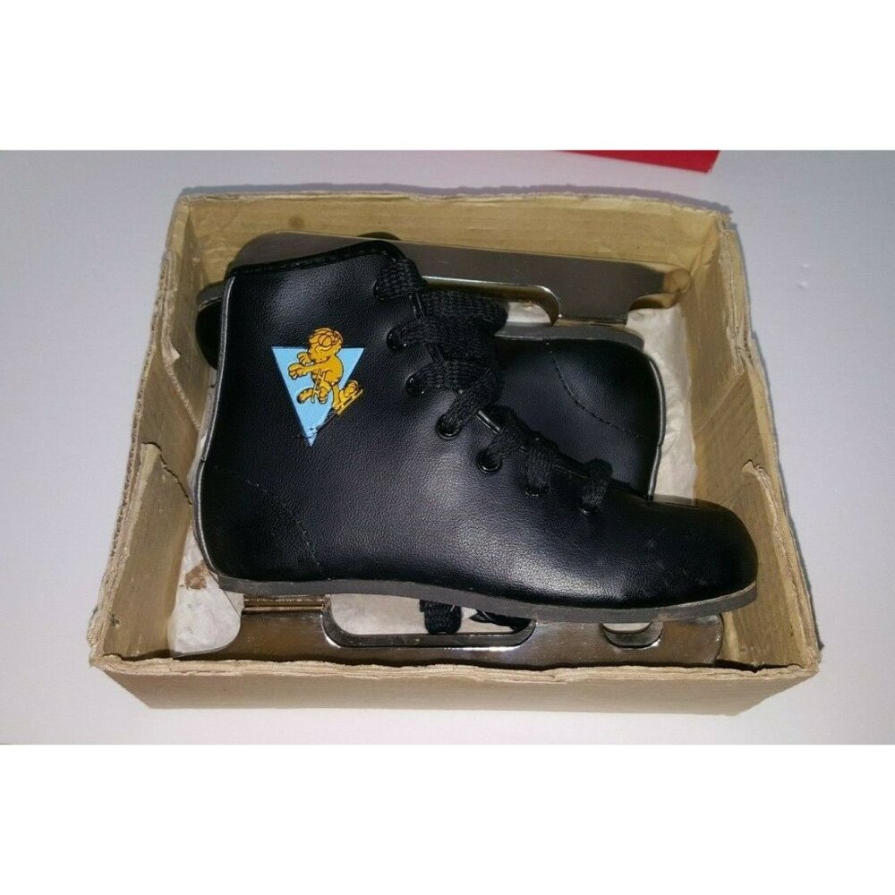 Rare Garfield Collector ~ 1978 Ice Skates NOS  NIB